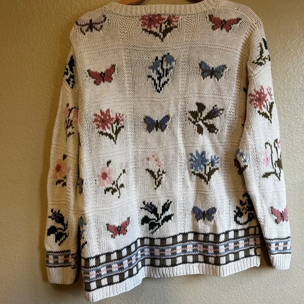 VINTAGE Chunky Floral Patterned Sweater - Cream - Picture 10 of 10